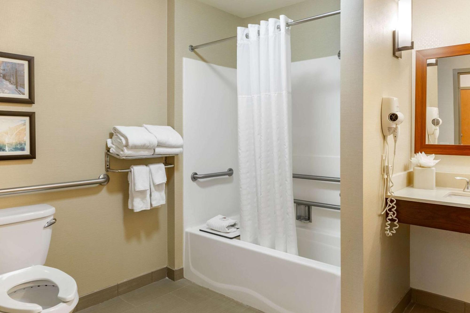 Comfort Suites Lancaster Amish Country Smoketown  Exteriér fotografie
