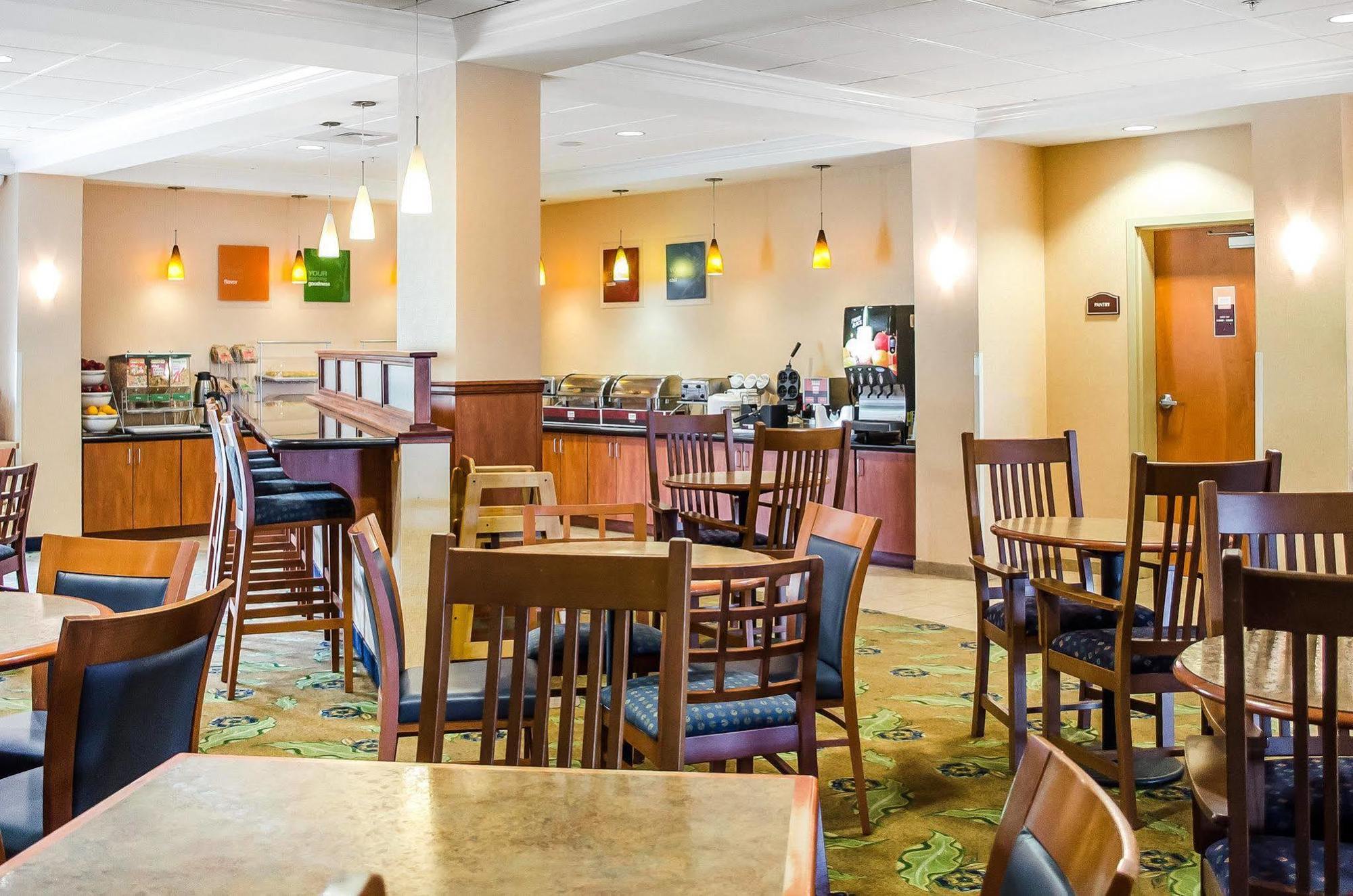 Comfort Suites Lancaster Amish Country Smoketown  Exteriér fotografie