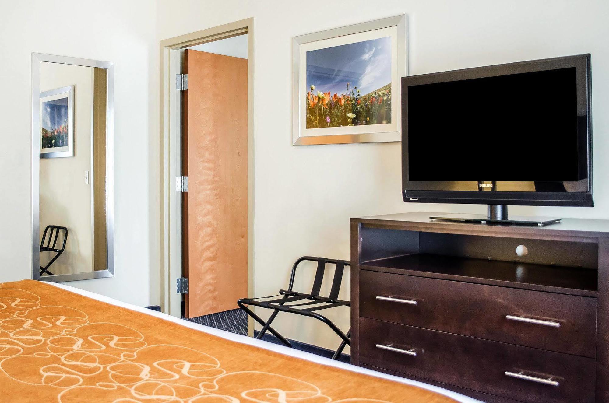 Comfort Suites Lancaster Amish Country Smoketown  Exteriér fotografie