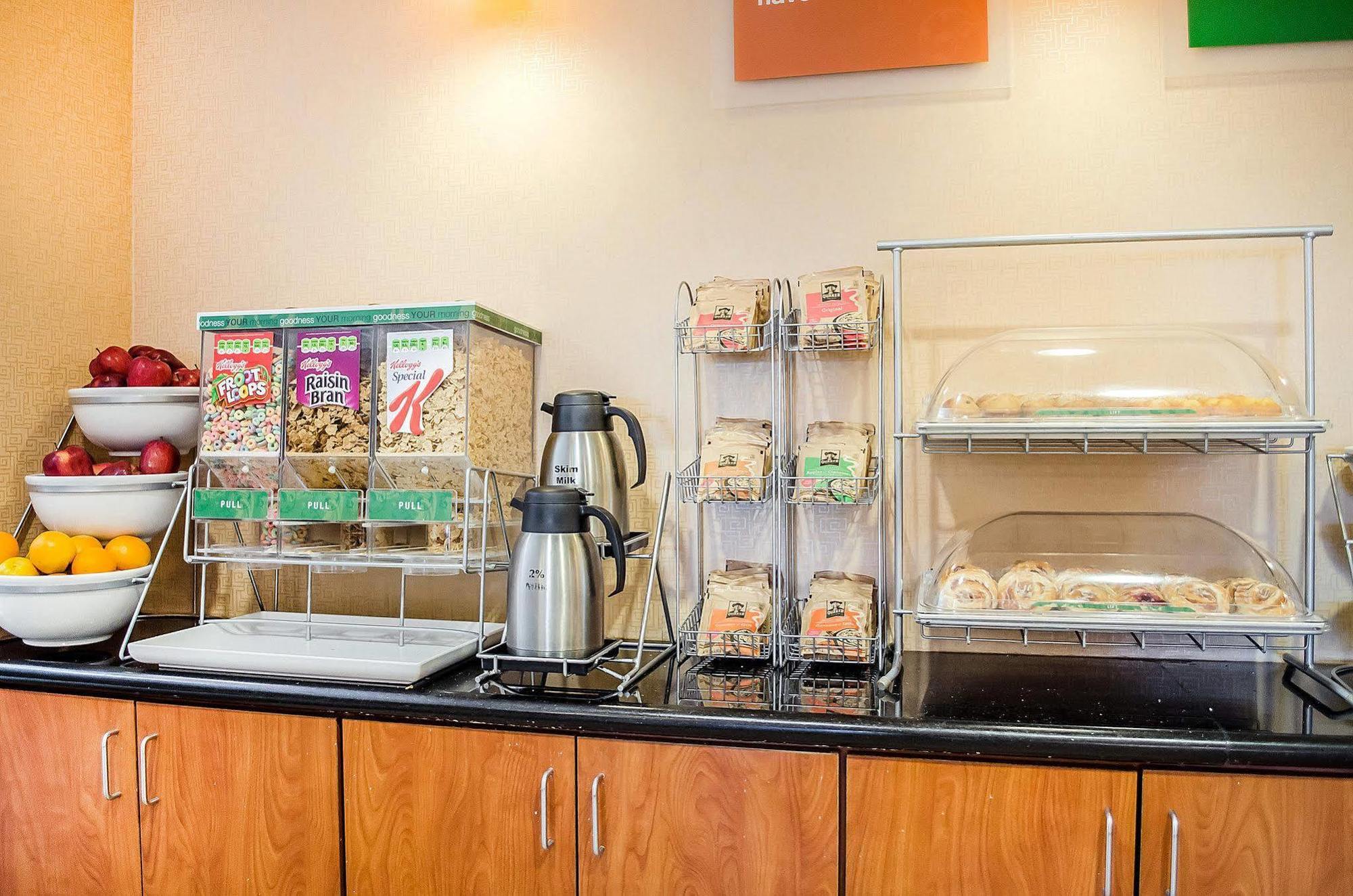 Comfort Suites Lancaster Amish Country Smoketown  Exteriér fotografie